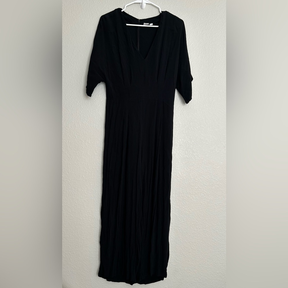 Gap Vneck jumpsuit